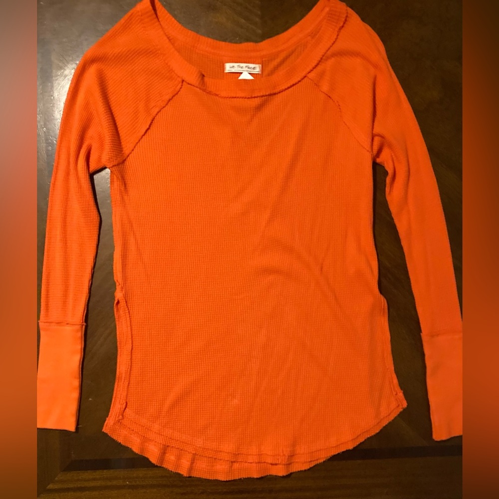 NWT Ladies Free People Size XS Oversized Long Sleeve Top With Side Splits